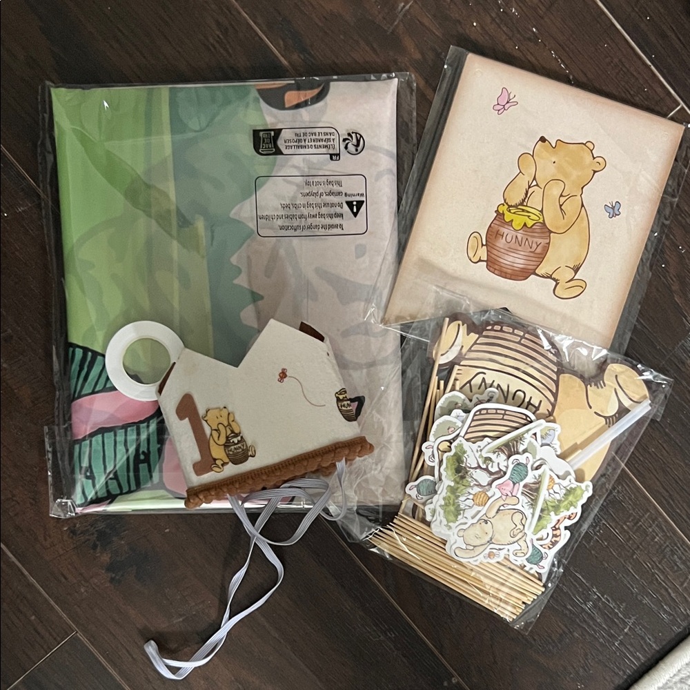 Winnie the Pooh Party Decoration Set
